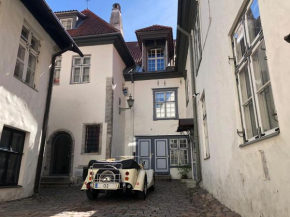 Old Bishop's House, Tallinn